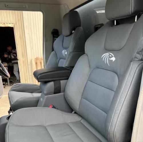 Huracan Fabrication Premium Touring Seats - 100/105 Series - Image 4
