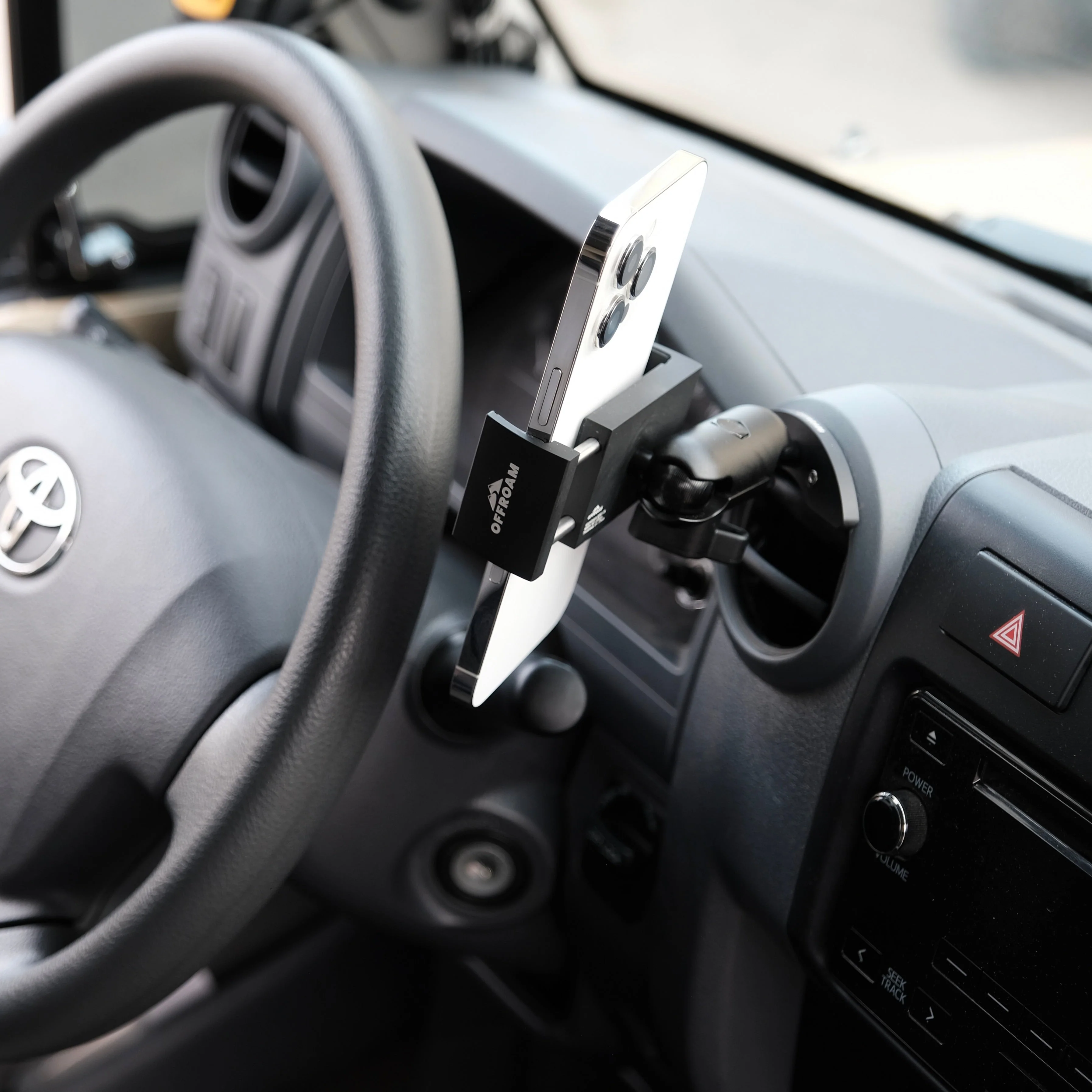 Offroam Phone Mount - Suitable for use with 70 Series LandCruiser (2009-ON) - Image 4